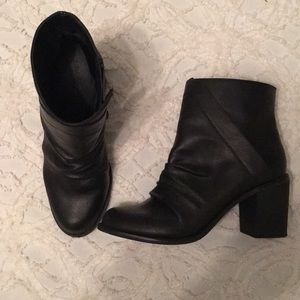 Universal Thread Ankle Boots